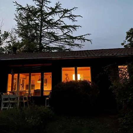 By Veddinge In Charming 70s Style Feriehus *