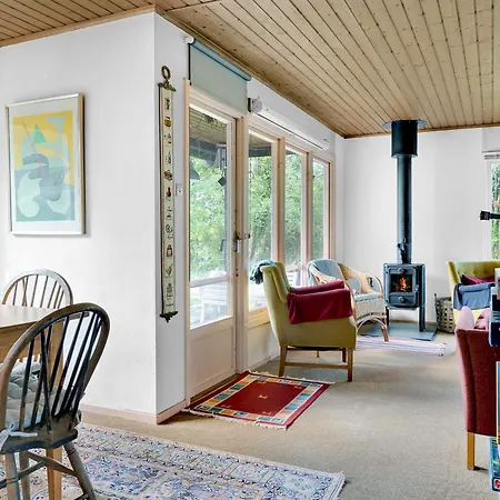 Ved Veddinge I Hyggelig 70er Stil Feriehus *